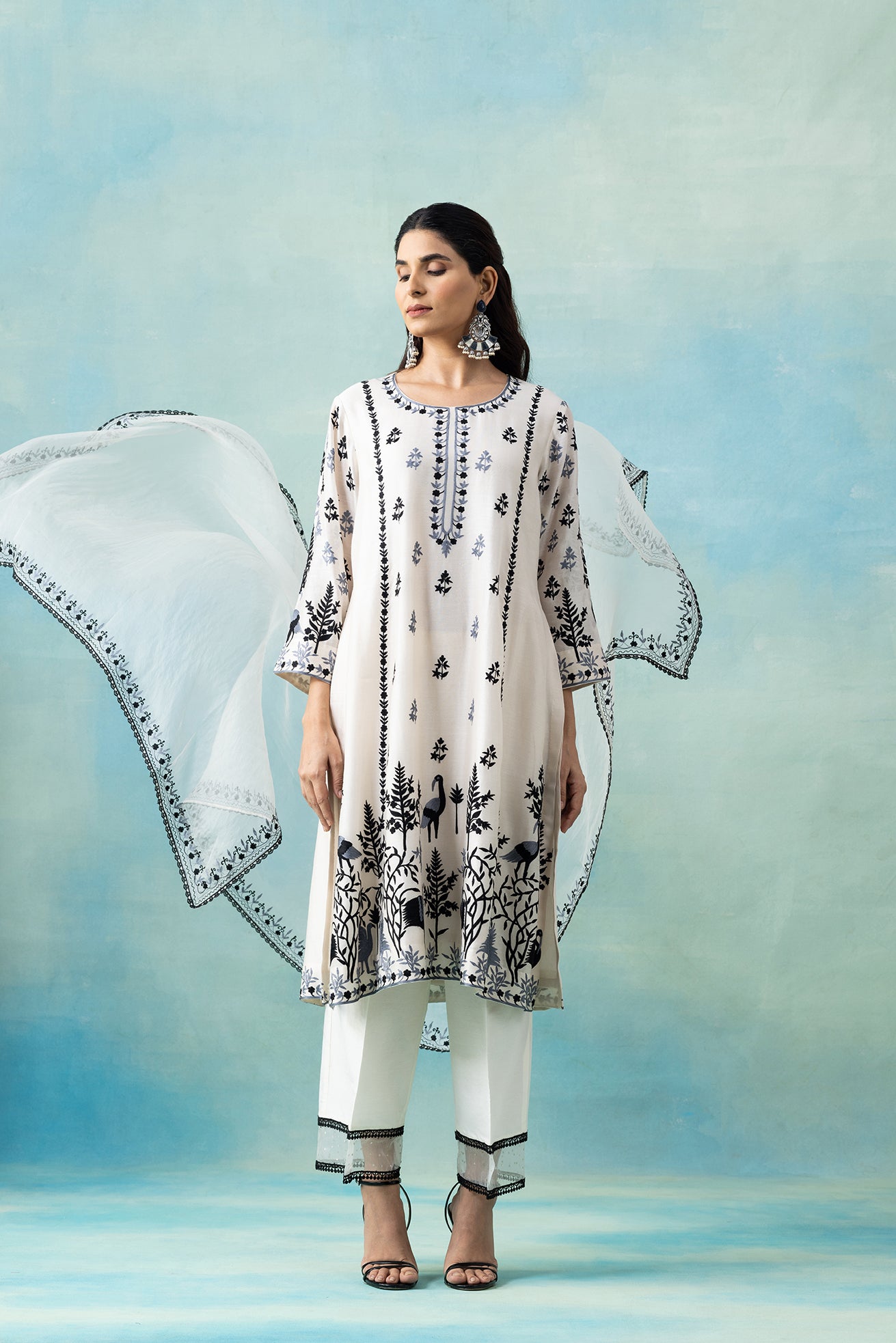 White Maheshwari Kurta Set with Midnight Blue Botanical Embroidery