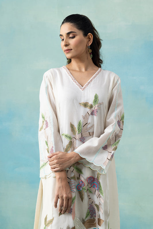 Off-White Maheshwari Kurta Set with Multicolour Botanical Embroidery