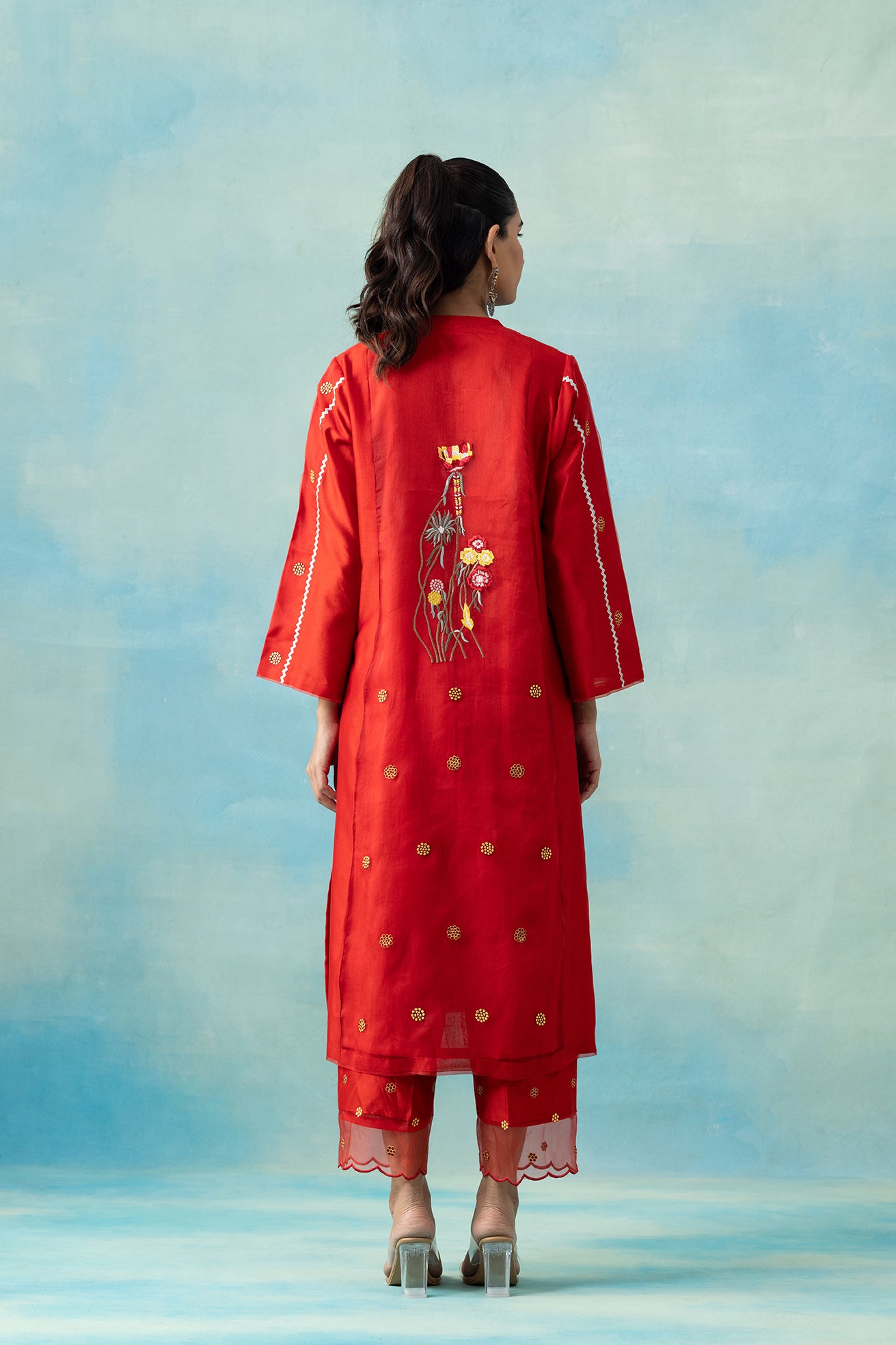 Poppy Maheshwari Kurta Set with Botanical Embroidery