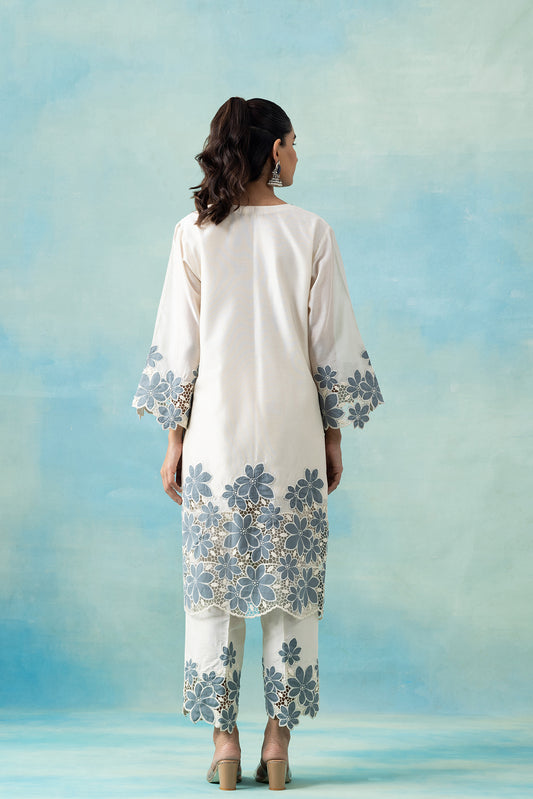 White Maheshwari Kurta Set with Ocean Blue Cutwork