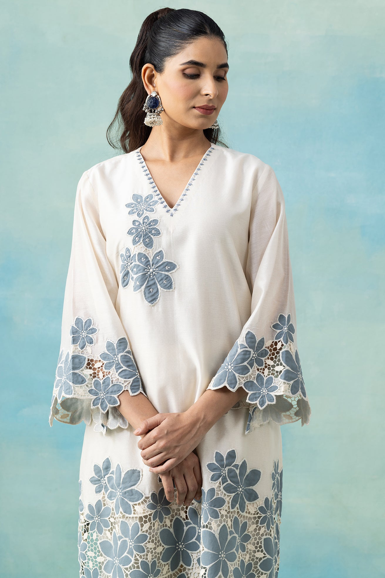 White Maheshwari Kurta Set with Ocean Blue Cutwork