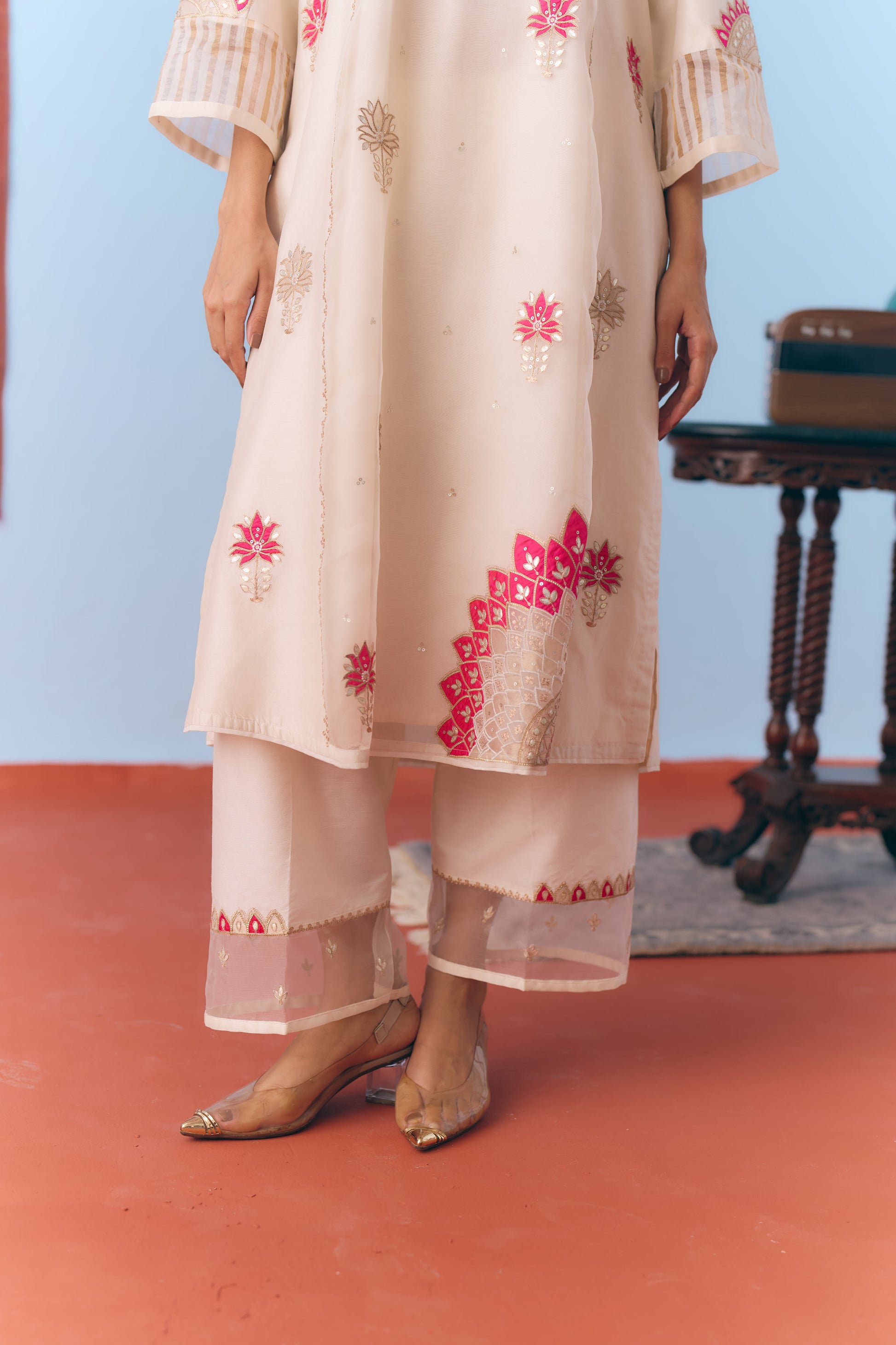 White Silk Chanderi Kurta Set with Pink Appliqué & Gota Embroidery