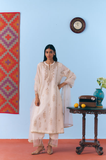 White Silk Chanderi Kurta Set with Gota, Dori & Zari Embroidery