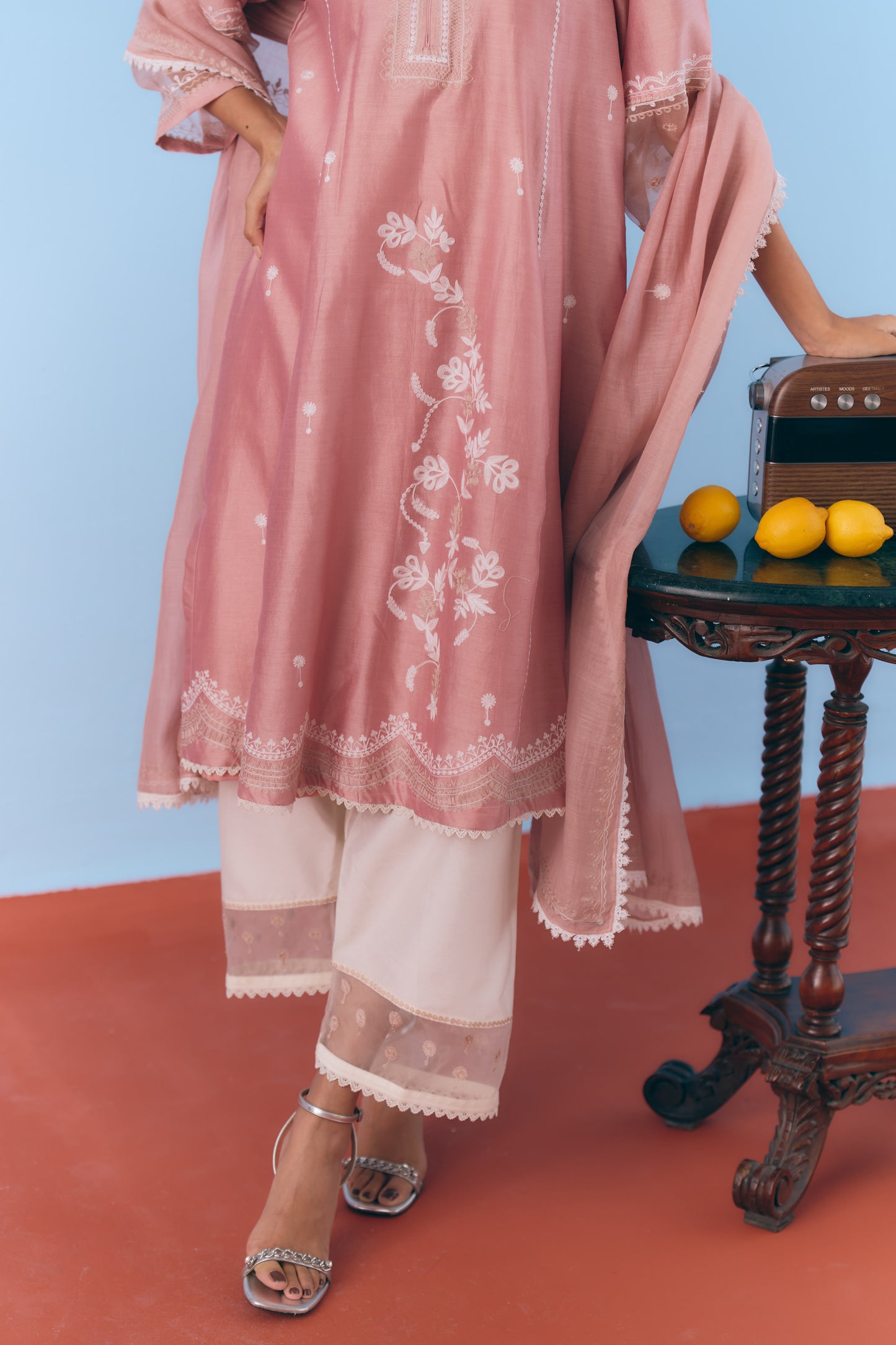 Dusky Pink Silk Chanderi Kurta Set with White Thread & Zari Embroidery