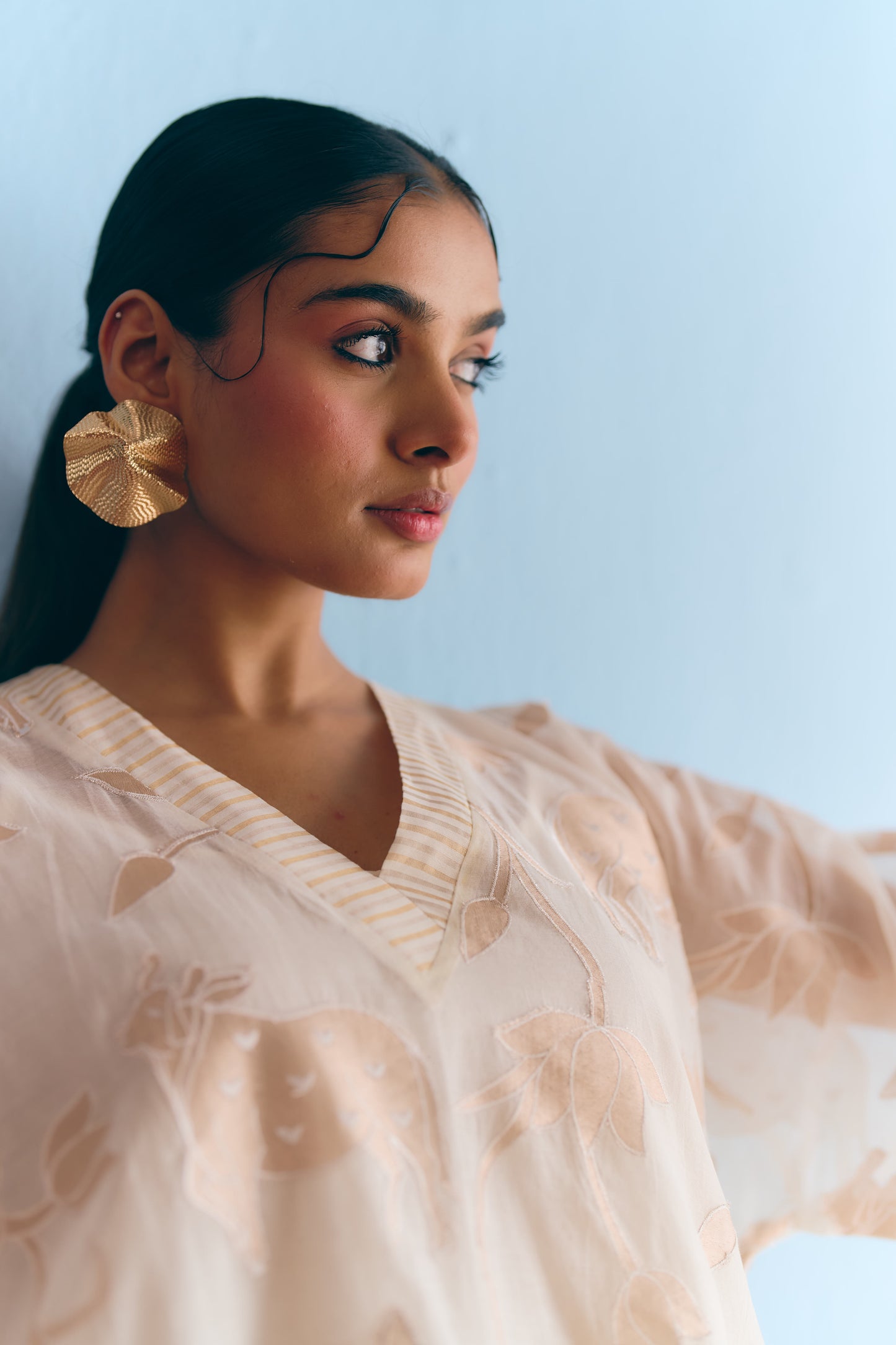 White Chanderi Antifit Co-ord with Dull Gold Tissue Appliqué
