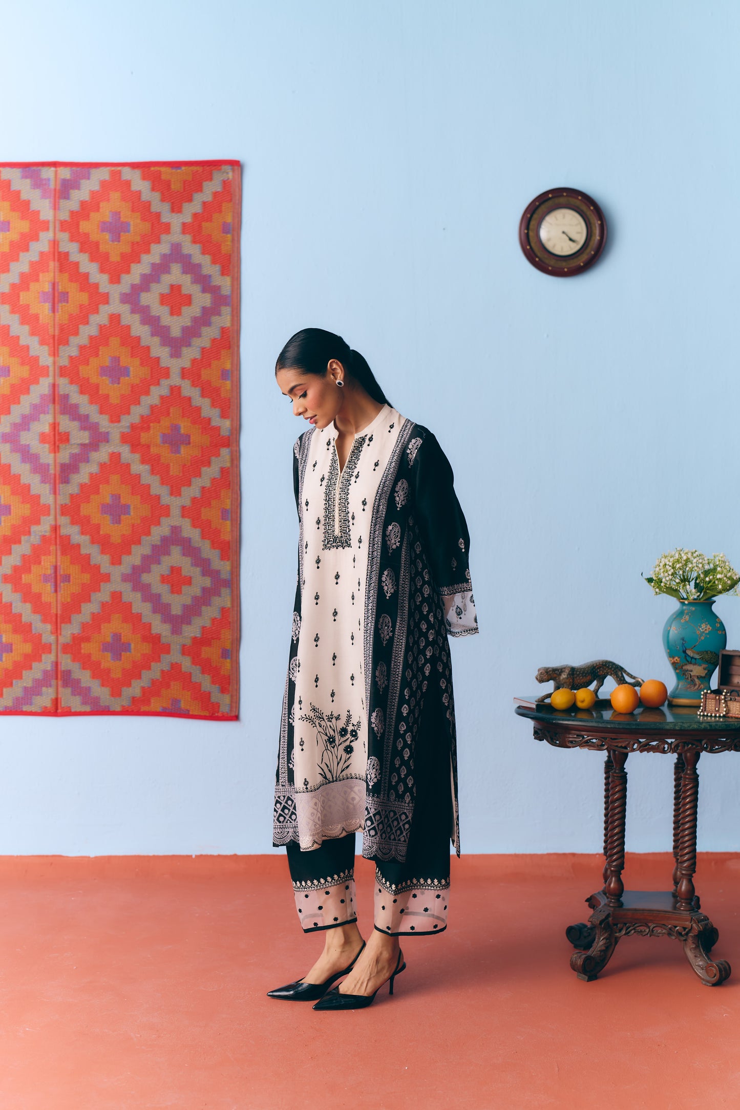 Black & White Silk Chanderi Kurta Set with Thread & Pita Embroidery