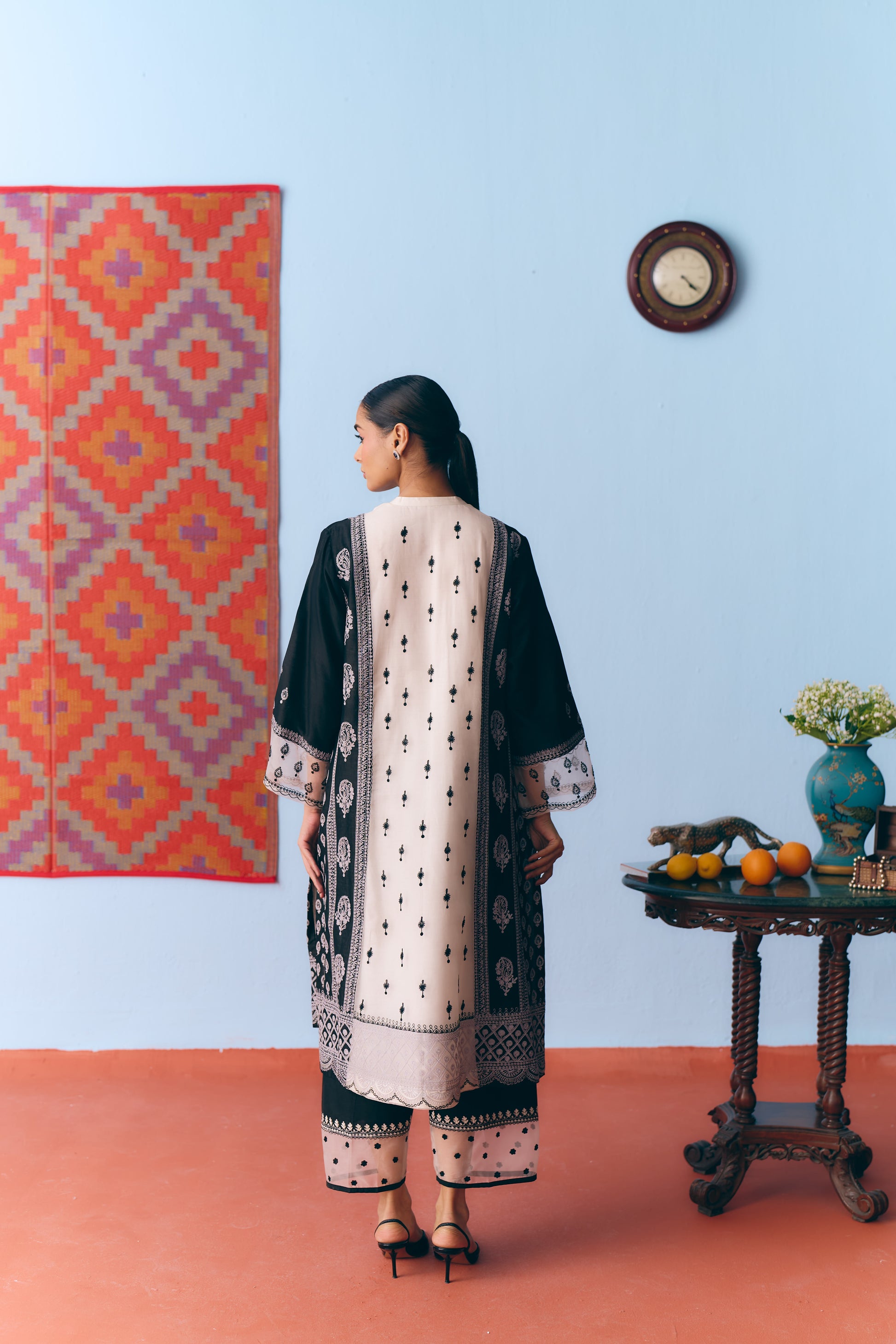 Black & White Silk Chanderi Kurta Set with Thread & Pita Embroidery