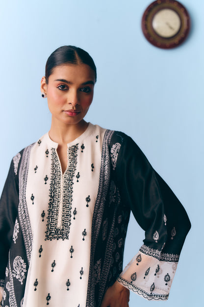 Black & White Silk Chanderi Kurta Set with Thread & Pita Embroidery