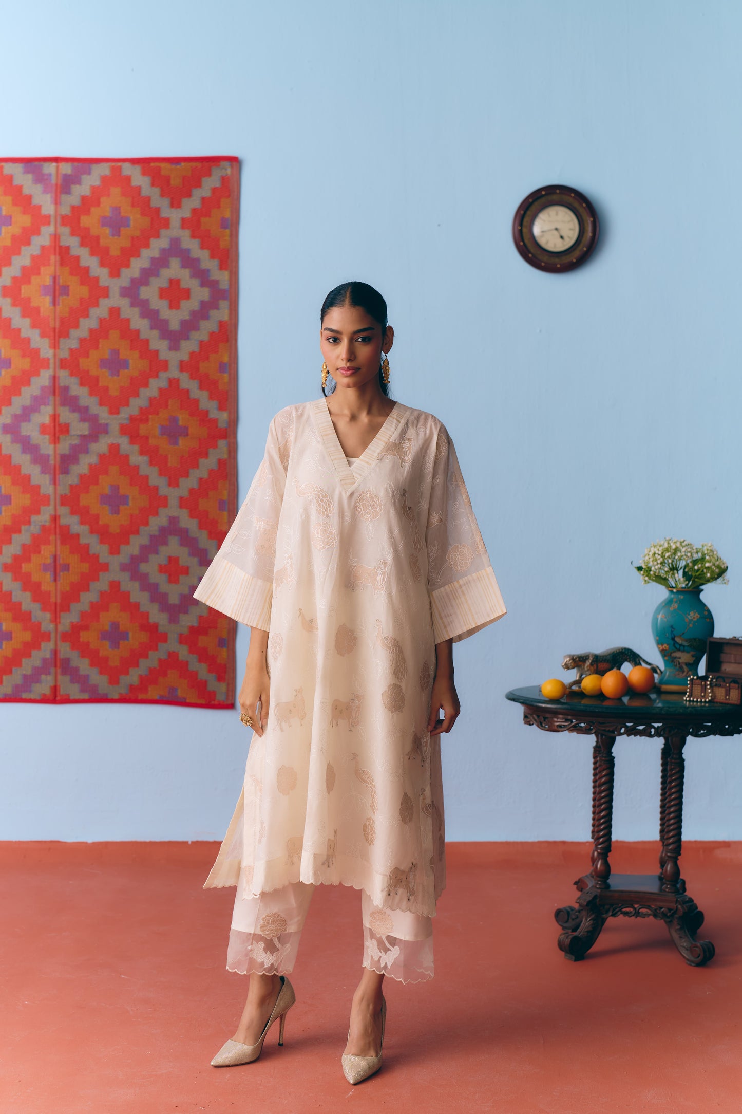 White Chanderi Antifit Co-ord with Dull Gold Tissue Appliqué